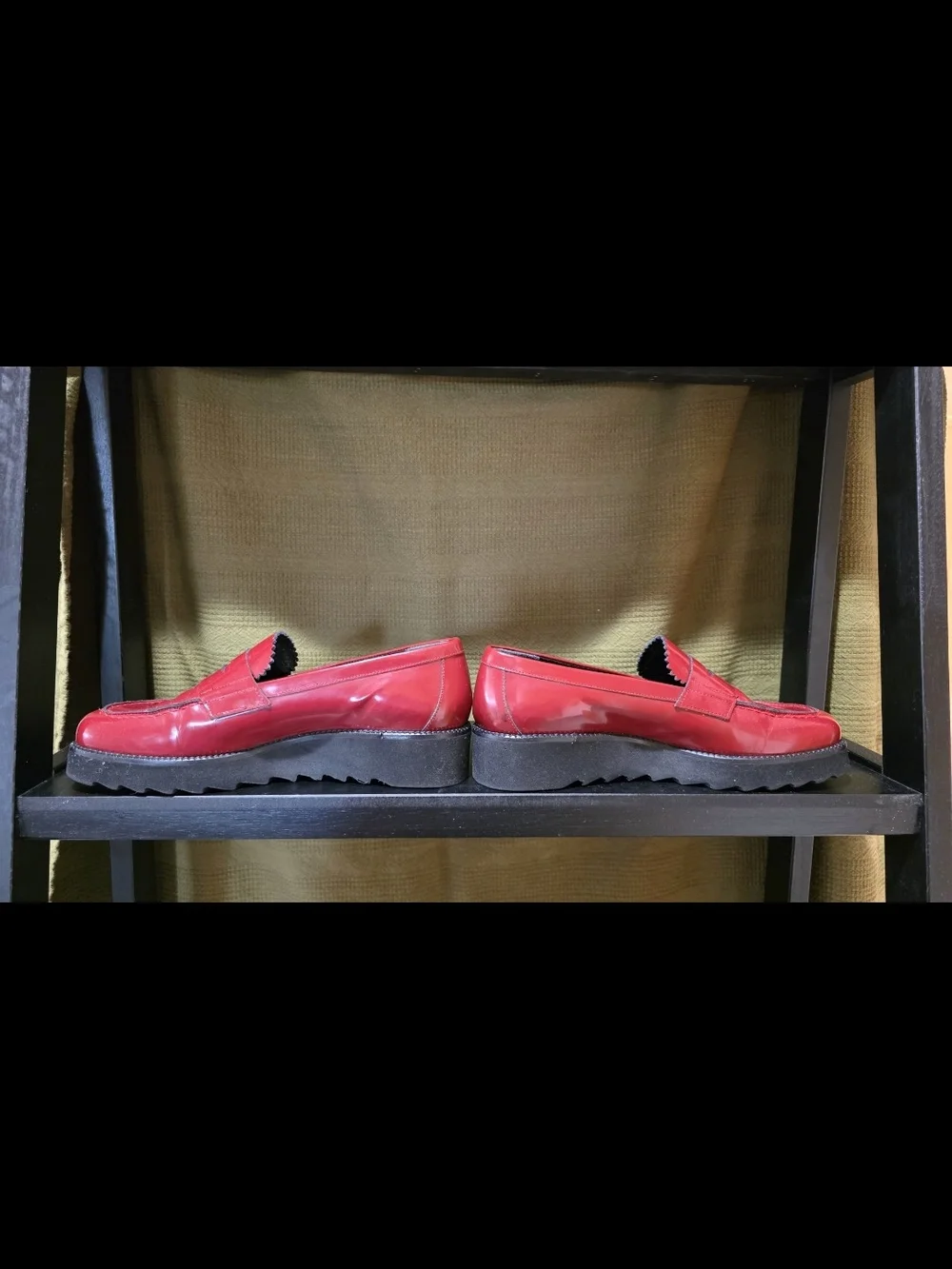 Donald J. Pliner sleek red